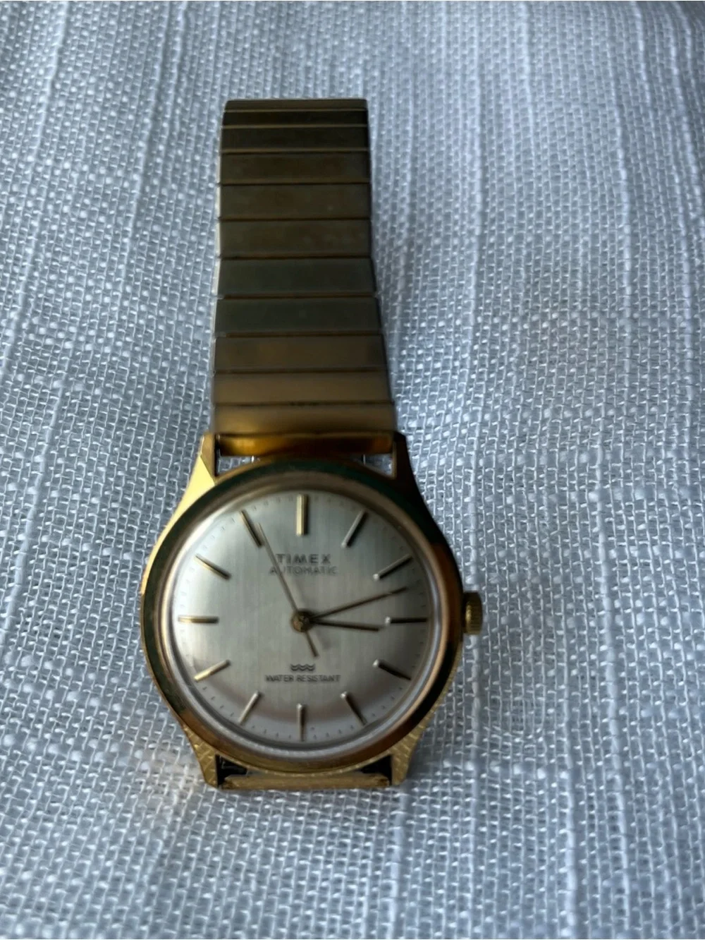 Vintage Timex Automatic Water Resistant Men’s Watch Gold Tone A4